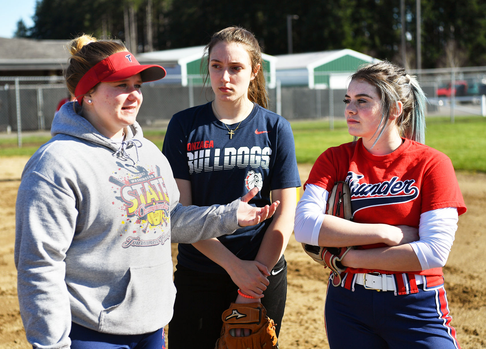 200312.sports.yhssoftball.pd3.jpg